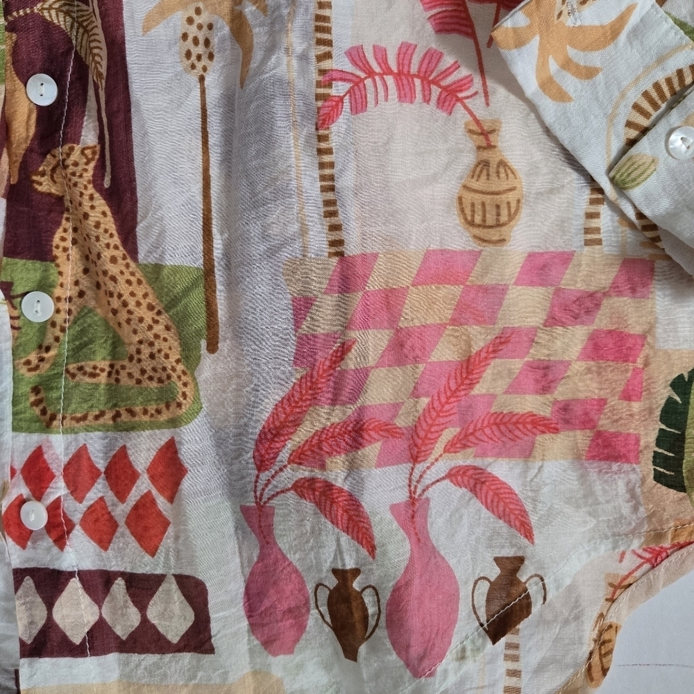 Peach women's button-down blouse with cheetahs and checkered tropical print S - Picture 3 of 8